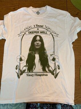 Kacey Musgraves White Graphic Tee — Medium